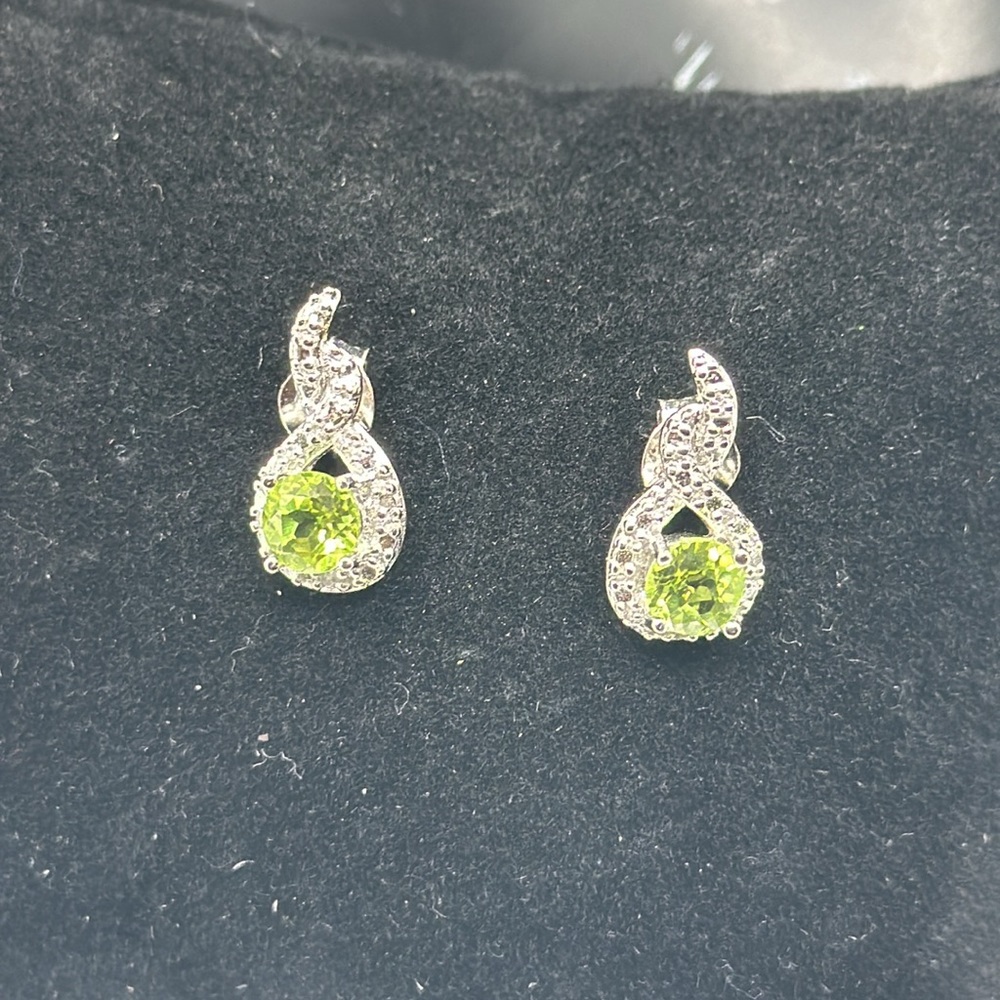 925 peridot Earrings